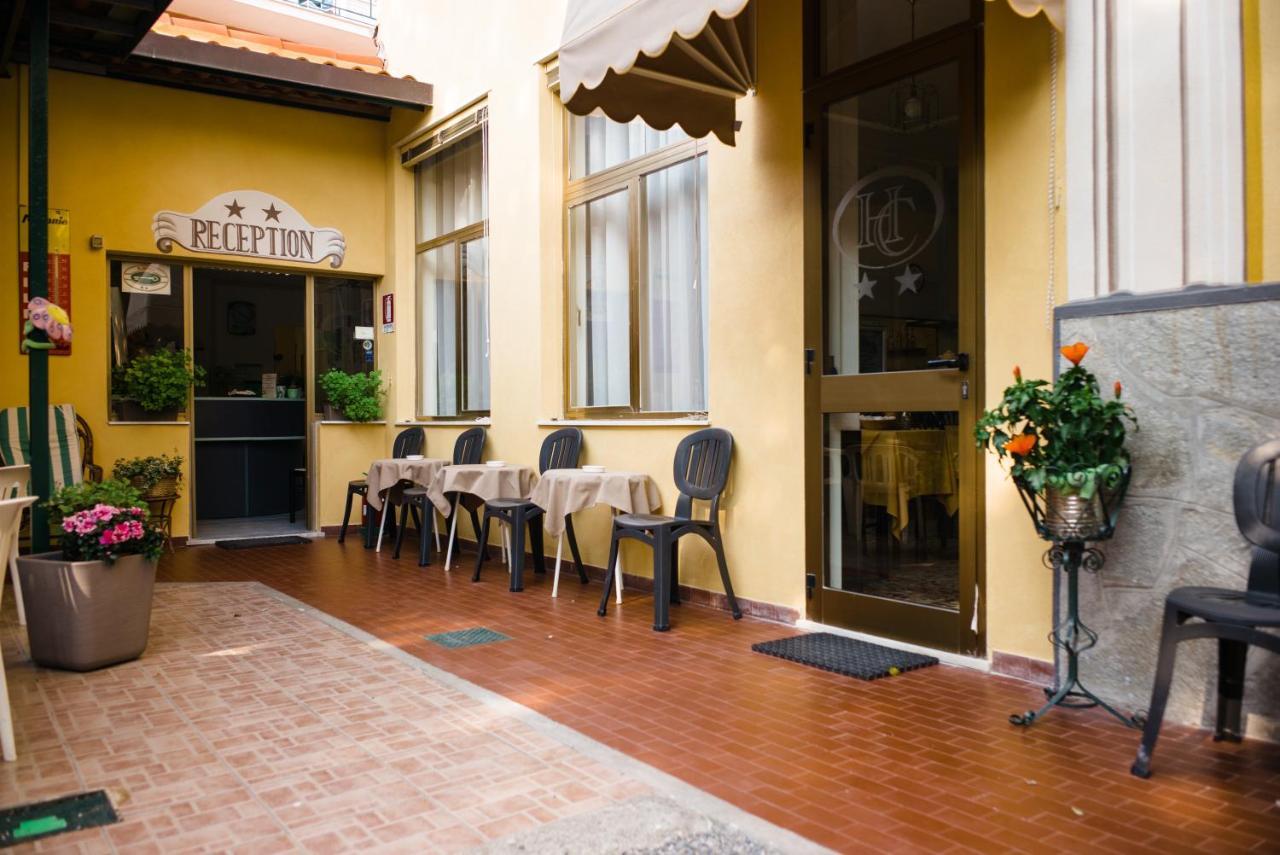 Hotel Cynthia Finale Ligure Zewnętrze zdjęcie