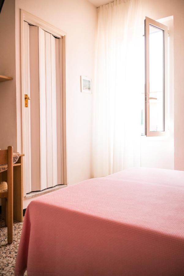 Hotel Cynthia Finale Ligure Zewnętrze zdjęcie
